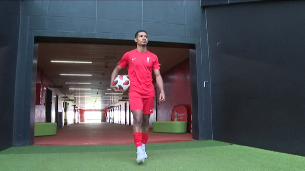 VIDÉO Loic Thomas le jeune footballeur diplômé de l académie de