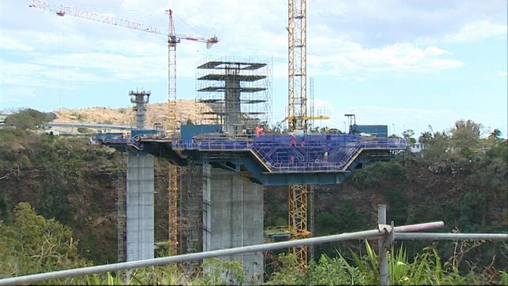 [VIDÉO] Le pont reliant Coromandel à Sorèze (A1M1) sera bientôt terminé