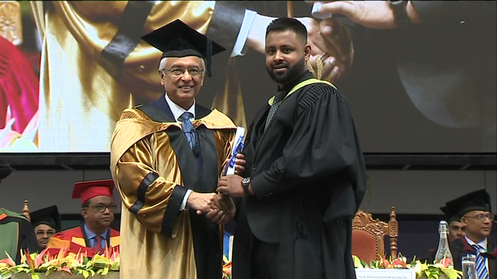 [VIDÉO] Première remise de diplômes à Polytechnics Mauritius