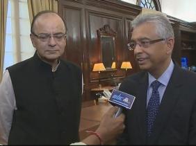 Pravind Jugnauth et Arun Jaitley Pravind Jugnauth et Arun Jaitley