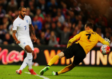 theo-walcott england
